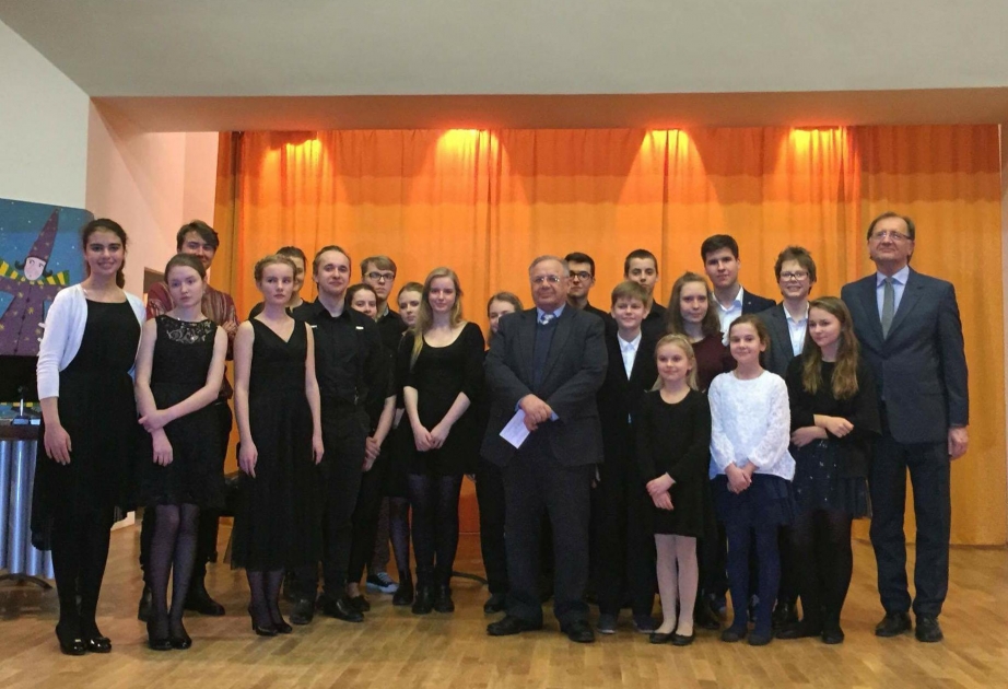 В варшавской музыкальной школе прошел концерт азербайджанской музыки