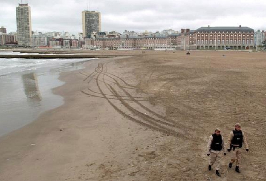 Пляжи Буэнос-Айреса закрыты из-за нашествия змей
