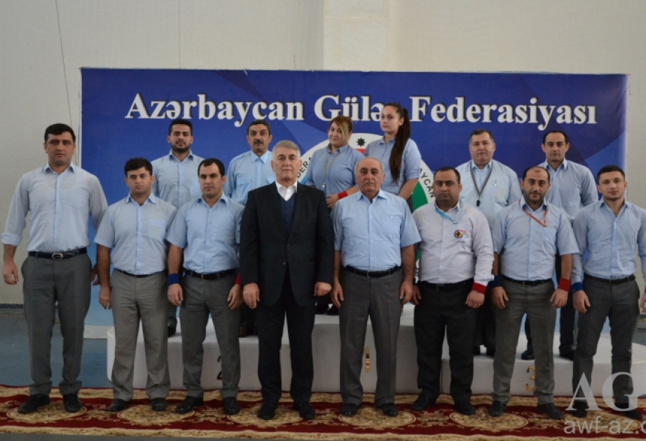 Güləş hakimlərimizin statuslarında dəyişiklik edilib