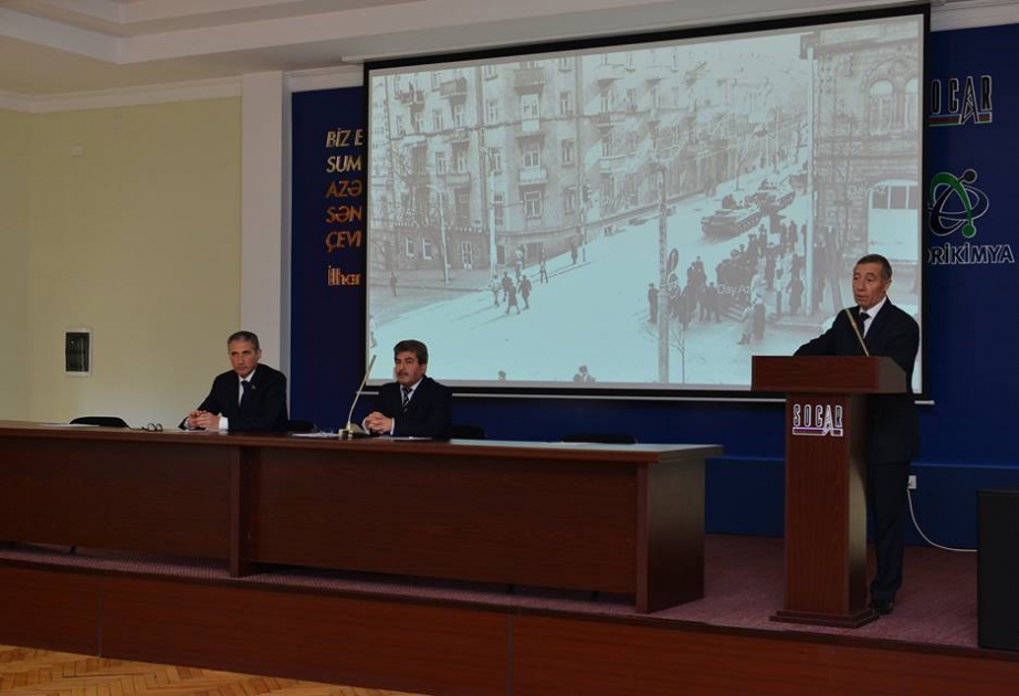 Kimyaçılar 20 Yanvar şəhidlərinin xatirəsini yad ediblər