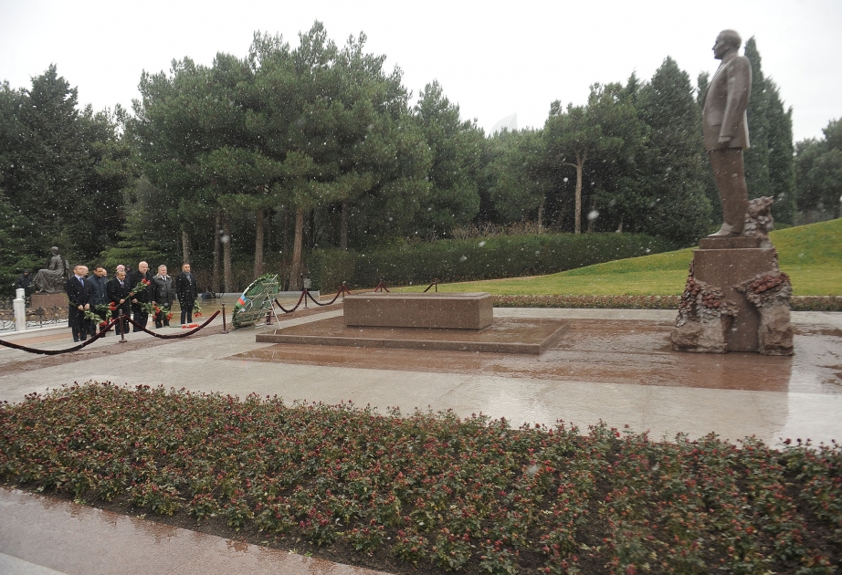 Delegation of OSCE Parliamentary Assembly visits Alley of Honors and Alley of Martyrs