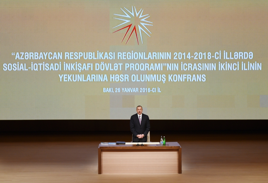 Le président Ilham Aliyev a participé à la conférence consacrée au bilan de la deuxième année de la mise en œuvre du programme d’Etat sur le développement socioéconomique des régions en 2014-2018 VIDEO