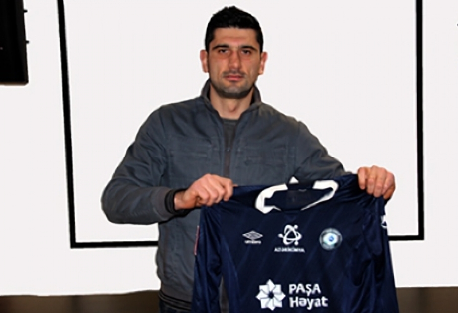 “Sumqayıt” futbol klubu Rasim Ramaldanovu heyətinə əlavə edib