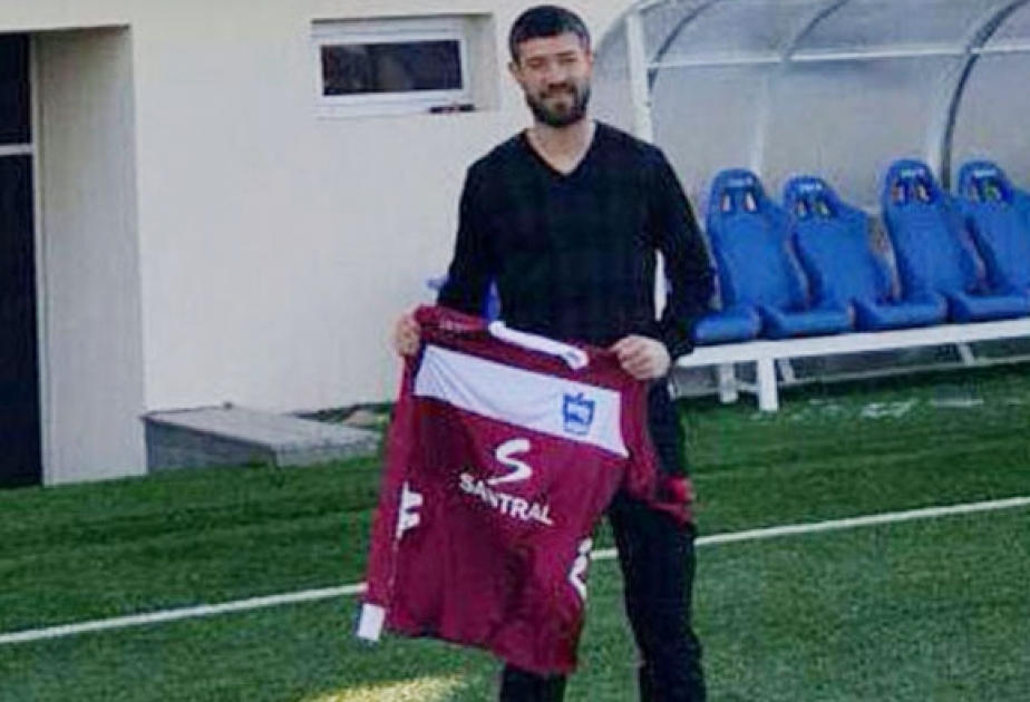 Millimizin yarımmüdafiəçisi “Zirə” klubu ilə müqavilə imzalayıb