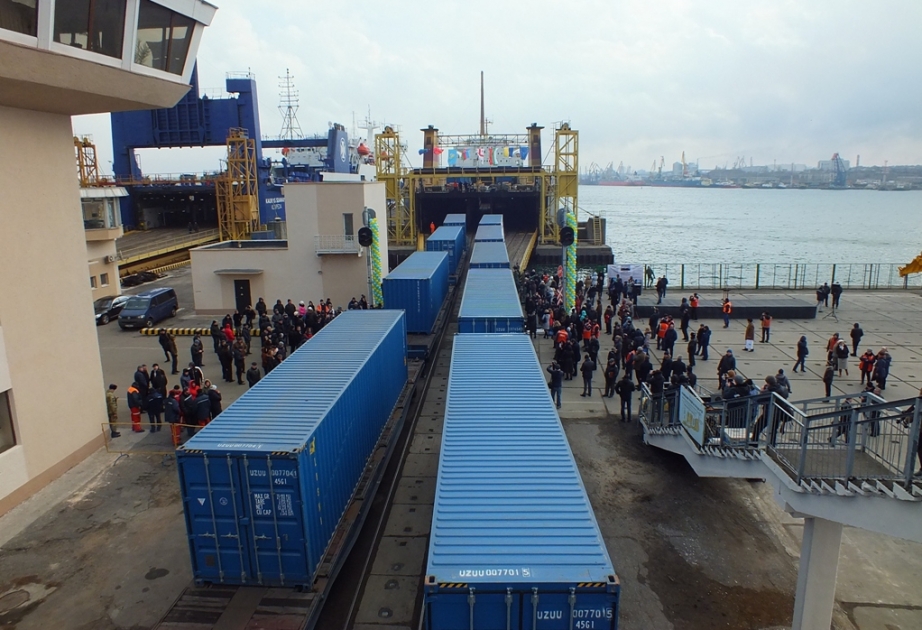 乌克兰-格鲁吉亚-阿塞拜疆-哈萨克斯坦-中国实验集装箱专列已抵达中国