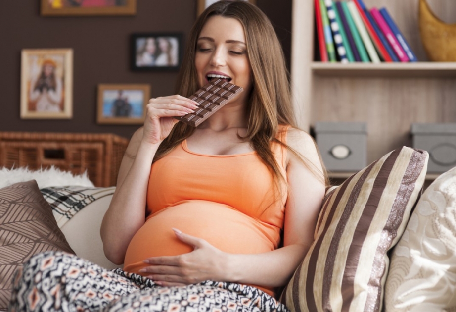 Учёные: беременным нужно употреблять шоколад