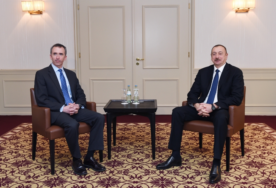 Azərbaycan Prezidenti İlham Əliyev ABŞ müdafiə katibinin kəşfiyyat üzrə müavini ilə görüşüb VİDEO