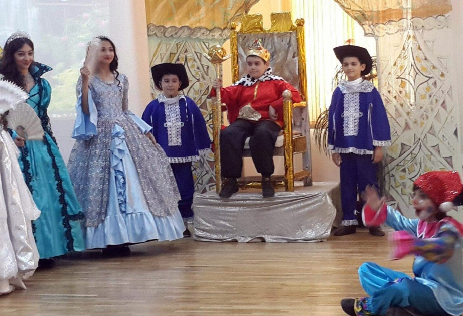 Школьники поставили спектакль по пьесе Шекспира "Король Лир" на английском языке