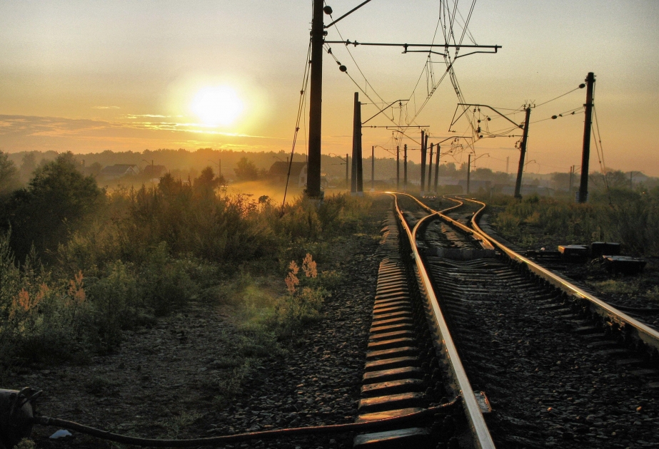 До конца марта осуществится первая отправка поезда по маршруту Индия - Иран - Азербайджан - Россия