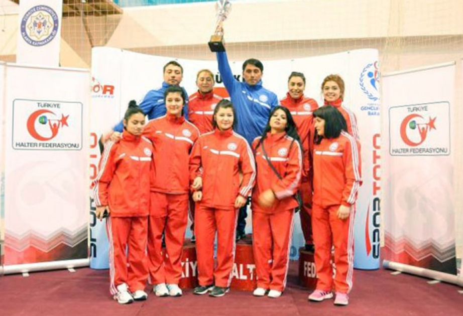 Тузгелю-Зирве стал лучшим на чемпионате по тяжелой атлетике в Турции