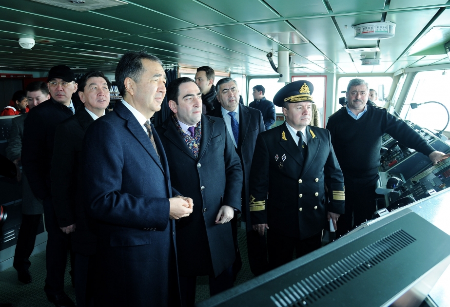 Kazakh First Deputy Prime Minister visits Baku International Sea Trade Port