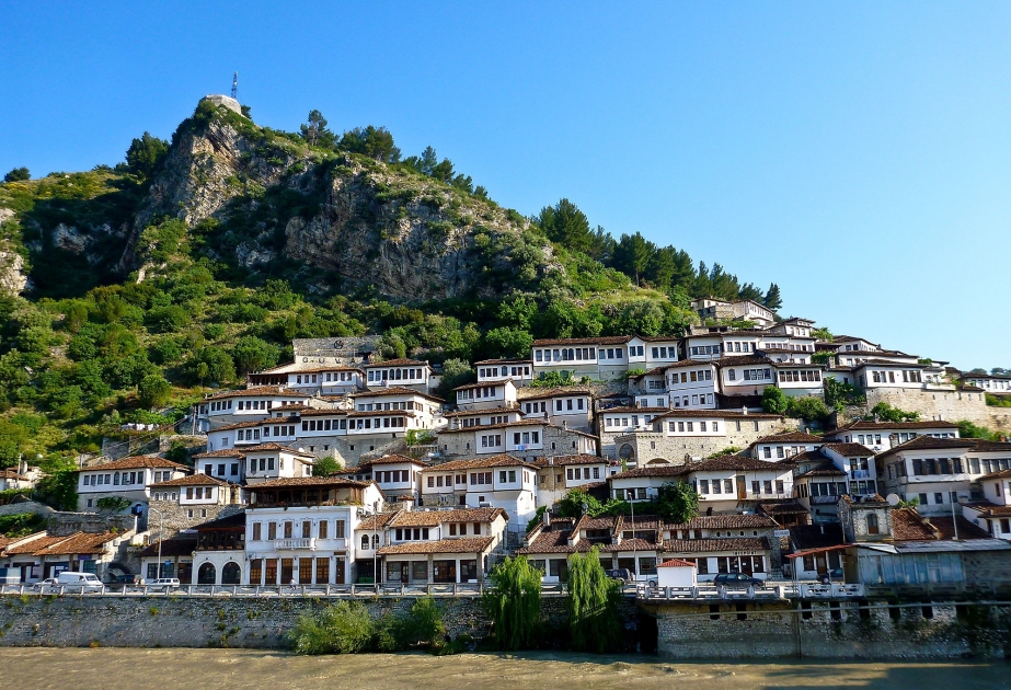Lonely Planet/Sazan Island an important destination to visit in 2016
