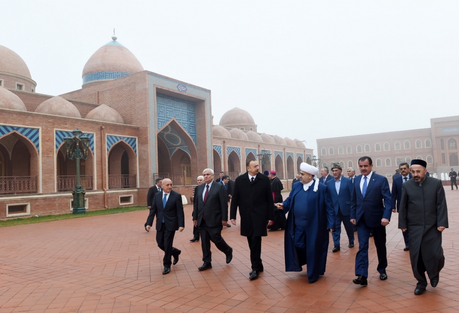 Ganja: Aserbaidschans Präsident Ilham Aliyev besucht Komplex “Imamzade” VIDEO