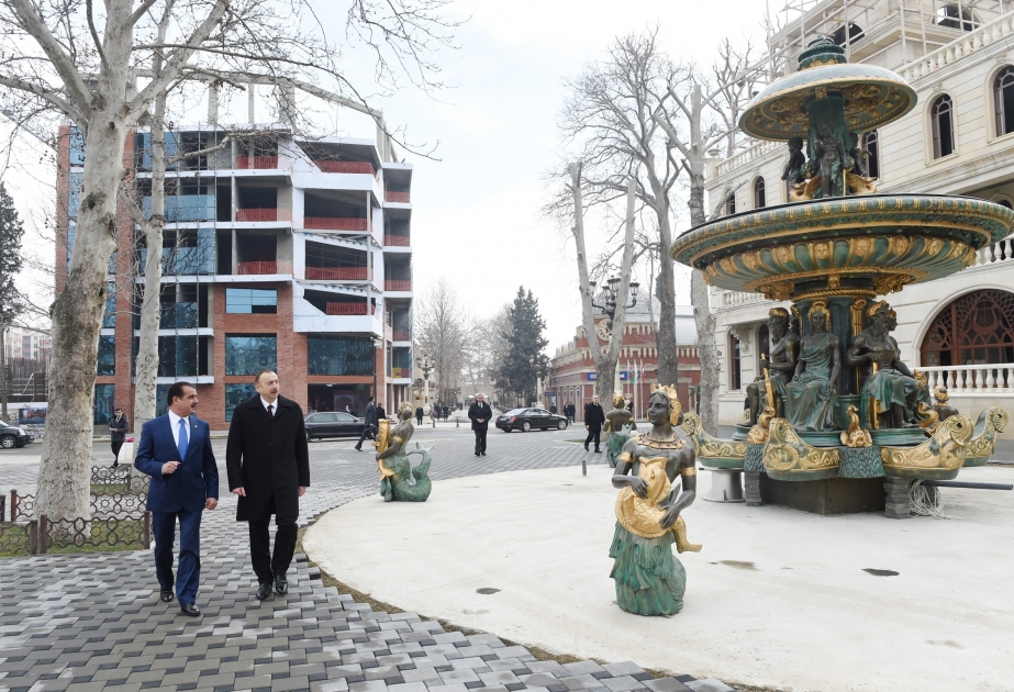 Präsident Ilham Aliyev inspiziert den Verlauf von Bauarbeiten an der Philharmonie Ganja VIDEO