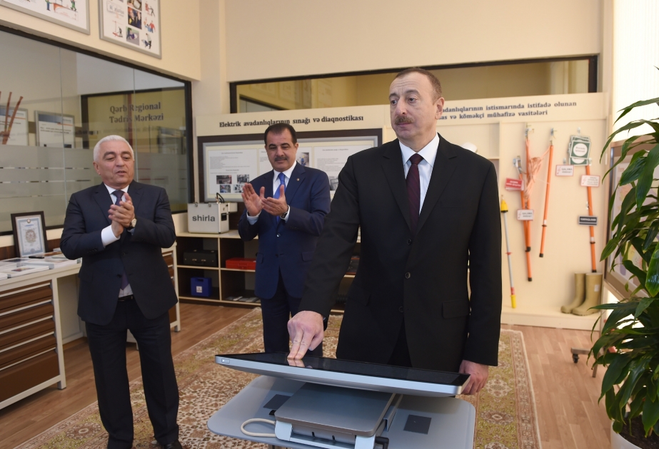 الرئيس علييف يشارك في افتتاح محطة "نظامي" للطاقة الكهربائية في كنجة