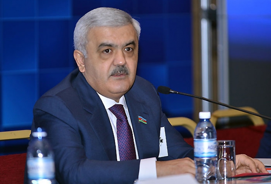 Rövnəq Abdullayevin AFFA-nın prezidenti vəzifəsinə namizədliyi irəli sürüb