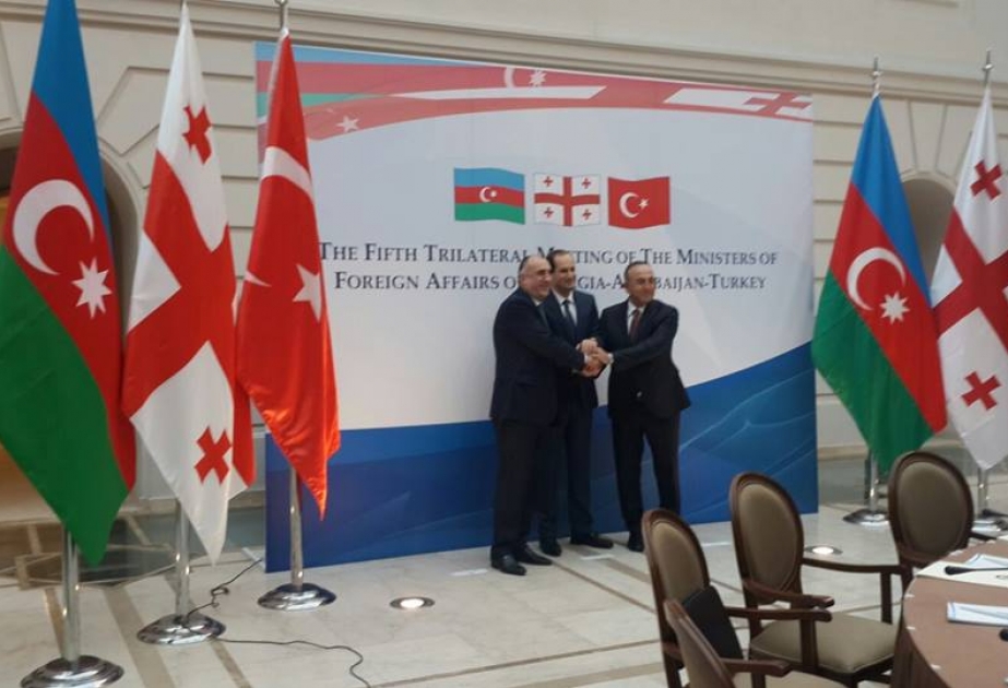  Außenminister von Aserbaidschan, Georgien und der Türkei treffen in Tiflis