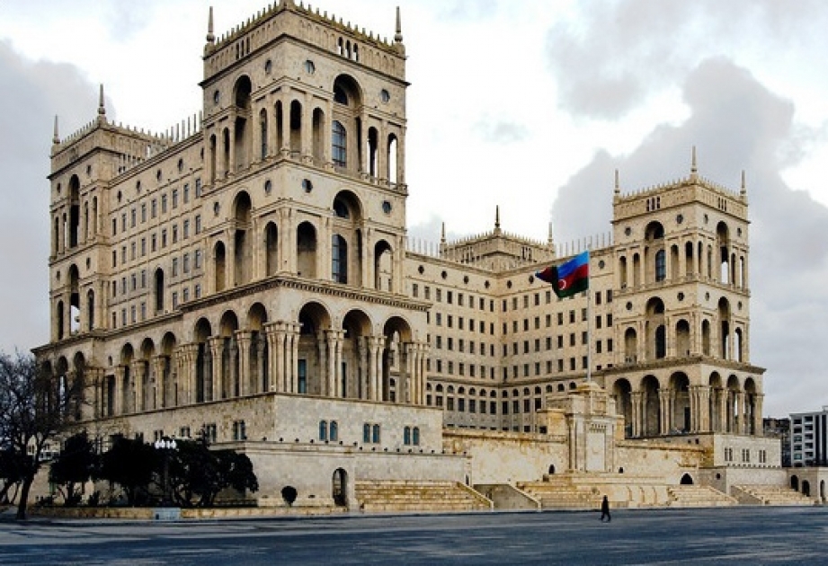 Azerbaijan`s Deputy Minister of Energy meets French delegation