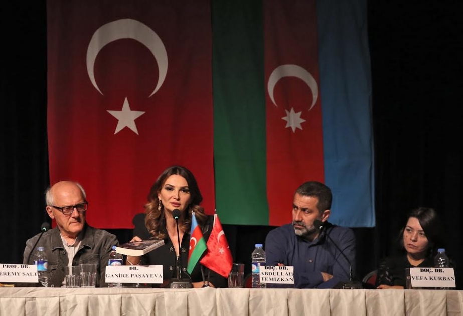 İzmirdə və Eskişehirdə Xocalı soyqırımının 24-cü ildönümü qeyd edilib