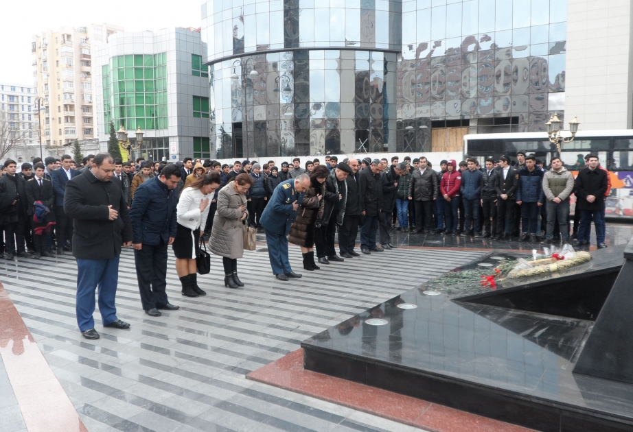 Dövlət Dəmir Yolu liseyində Xocalı soyqırımı qurbanlarının xatirəsi yad edilib