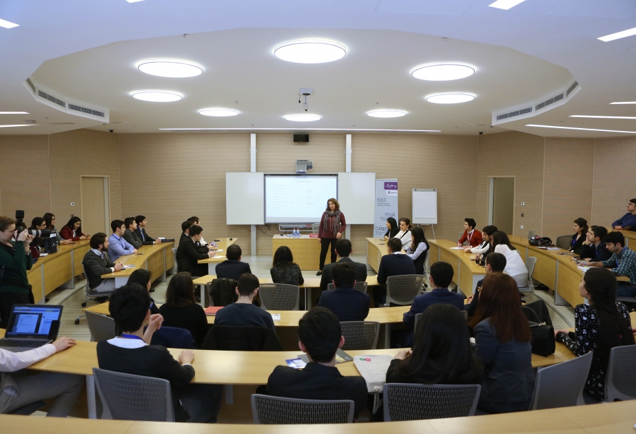 “Azercell” “ADA” Universitetində keçirilən dördüncü karyera həftəsi çərçivəsində seminar təşkil edib