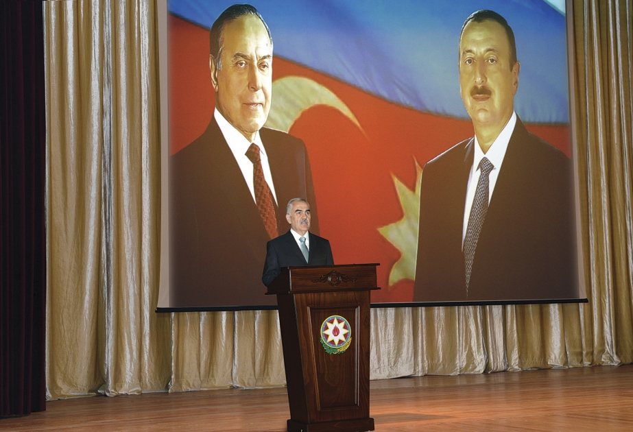 Naxçıvanda 8 Mart Beynəlxalq Qadınlar Günü münasibətilə “Naxçıvan qadınları müstəqillik illərində” mövzusunda tədbir keçirilib