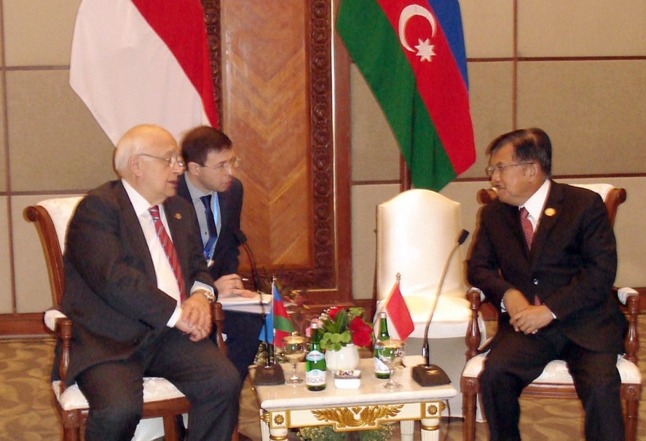 Azerbaijan, Indonesia discuss ways of expanding relations
