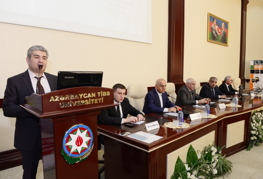 В прошлом году в Азербайджане проведено 93 операции по пересадке почек