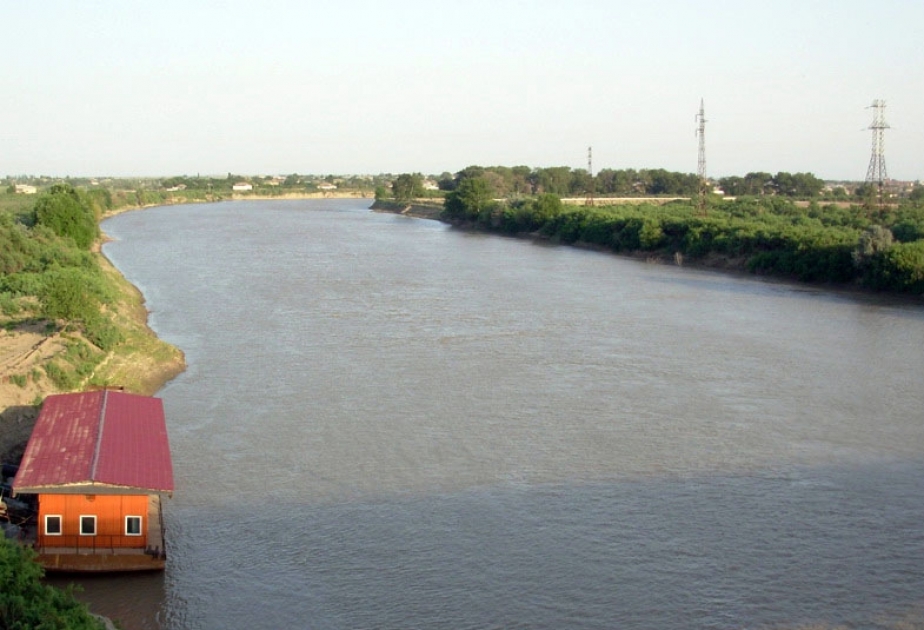 Уровень содержания фенолов на участке Горадиз на реке Араз в 3,8 раза превысил допустимую норму