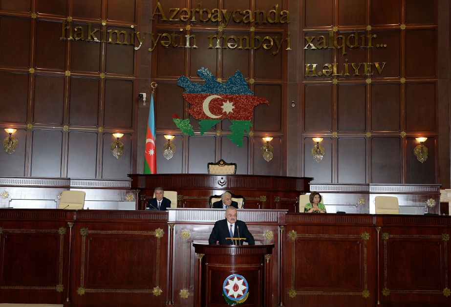 Milli Məclisdə Nazirlər Kabinetinin 2015-ci ildə fəaliyyəti barədə hesabatı dinlənilib [YENİLƏNİB]
