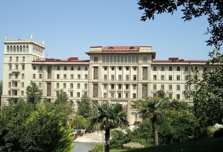 قرار مهم حول الانتقال إلى التوقيت الصيفي في أذربيجان