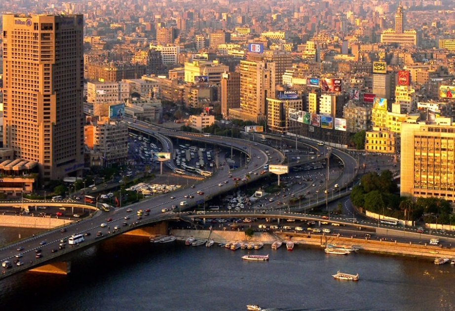 صحفيون أذربيجانيون يزورون مصر