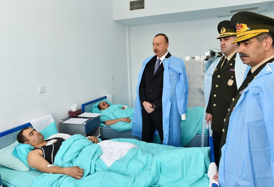Präsident Ilham Aliyev besucht Zentrales Militärkrankenhauses des Verteidigungsministeriums VIDEO