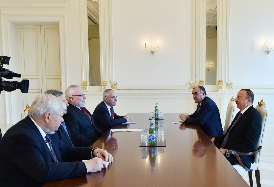 Präsident Ilham Aliyev empfängt die Ko-Vorsitzenden der OSZE Minsk-Gruppe VIDEO