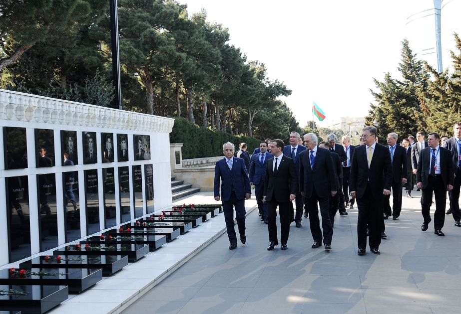Почтение памяти шехидов