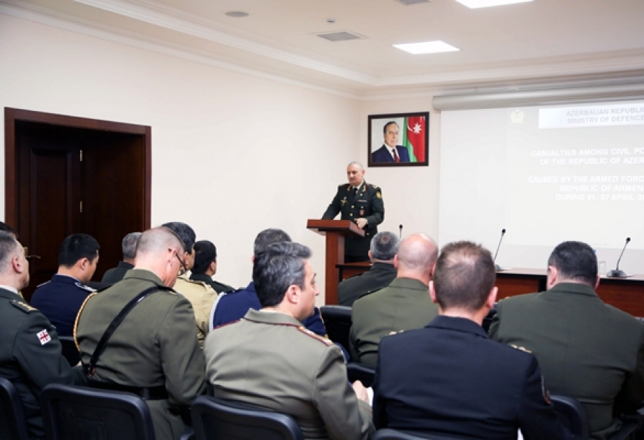 Azərbaycanda akkreditə olunan hərbi attaşelər və beynəlxalq təşkilatların nümayəndələri üçün brifinq keçirilib