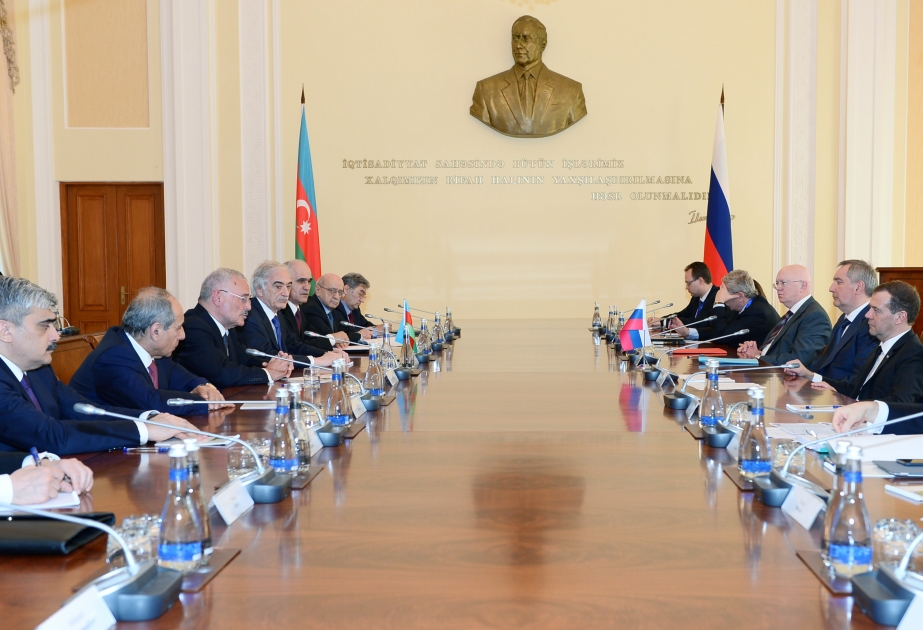 Aserbaidschanische-russische Premier treffen zusammen