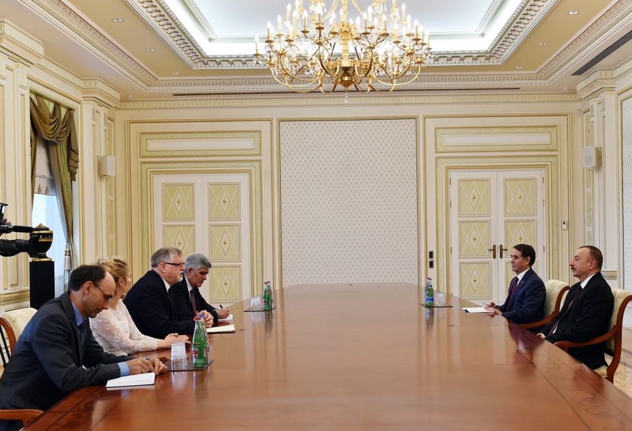 阿塞拜疆总统接见以欧盟南高加索区事务特派代表为首的代表团
