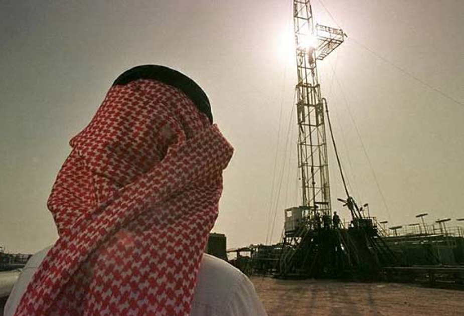 Kuwait refineries cut back on second day of oil workers strike