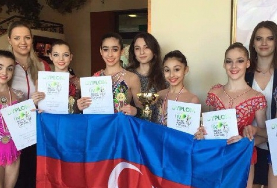 Bədii gimnastlarımız gənclər arasında beynəlxalq turnirdə iki qızıl və bir gümüş medal qazanıblar