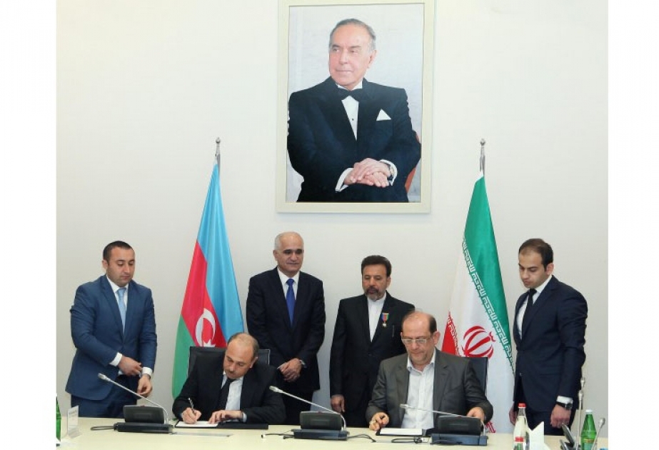 Aserbaidschan und Iran unterzeichnen Dokumente