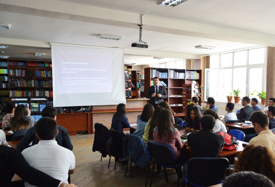 Azərbaycan Turizm və Menecment Universitetində uğurlu otel idarəçiliyinə dair seminar keçirilib