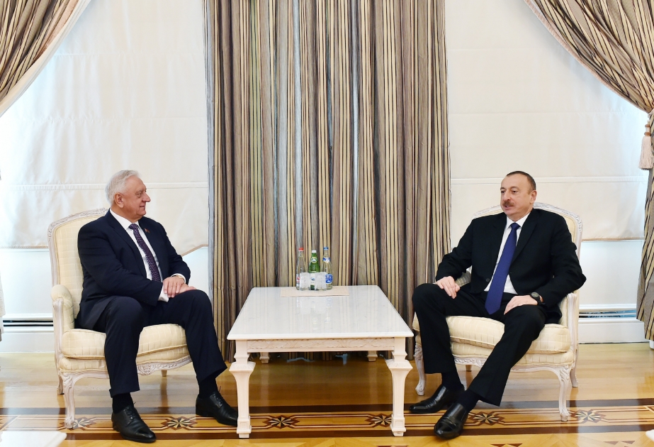 Präsident von Aserbaidschan Ilham Aliyev empfängt belarussischen Parlamentssprecher VIDEO