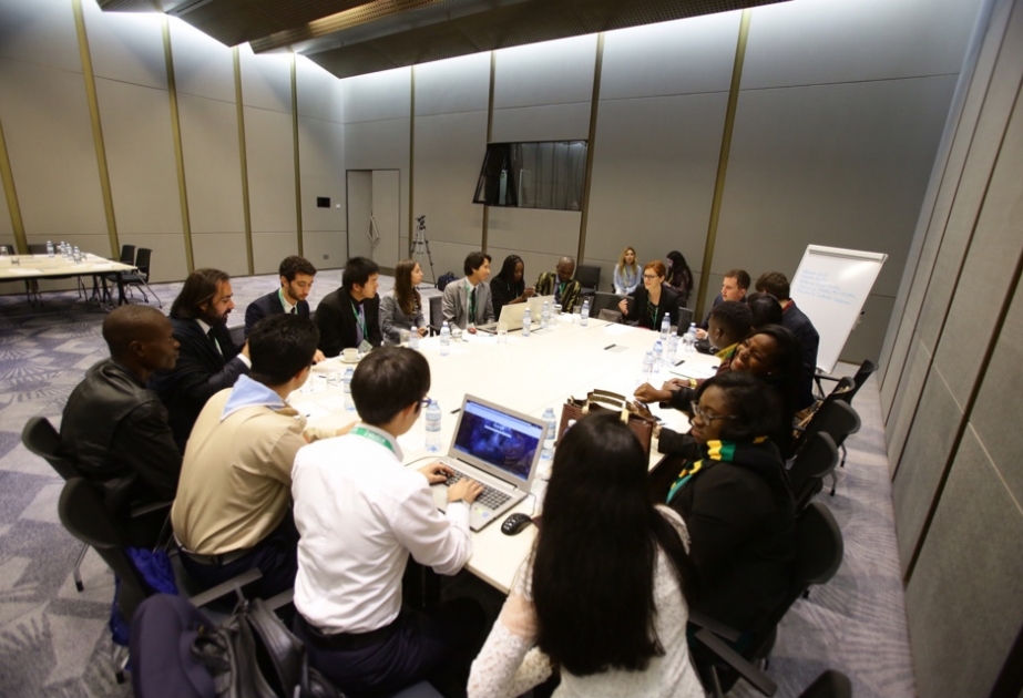 Young leaders discuss inclusive education in Baku