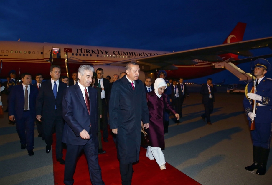 Türkiyə Prezidenti Rəcəb Tayyib Ərdoğan Azərbaycana işgüzar səfərə gəlib