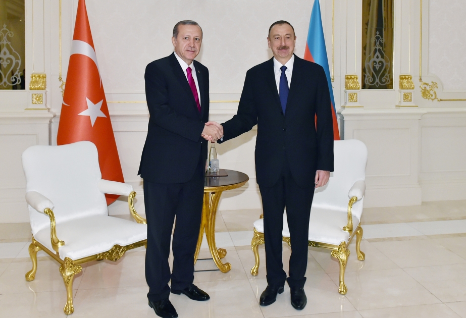 Le président Ilham Aliyev rencontre son homologue turc Recep Tayyip Erdogan VIDEO