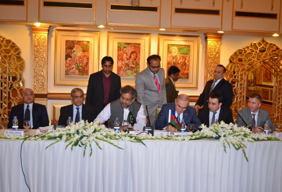 La réunion de la Commission intergouvernementale azerbaïdjano-pakistanaise se solde par la signature d’un protocole