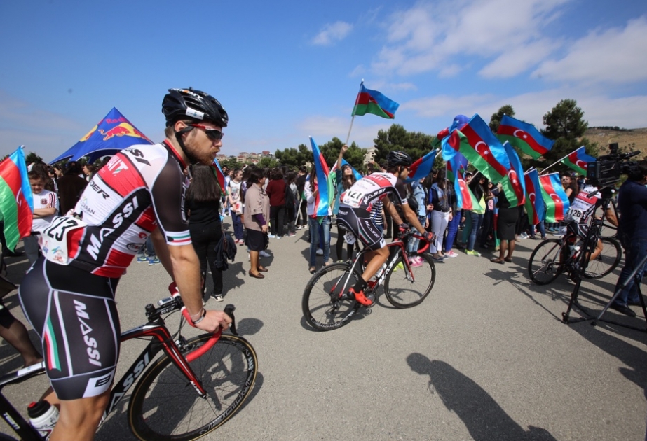 Стартовал второй этап международного велотура Tour d`Azerbaidjan-2016 ВИДЕО