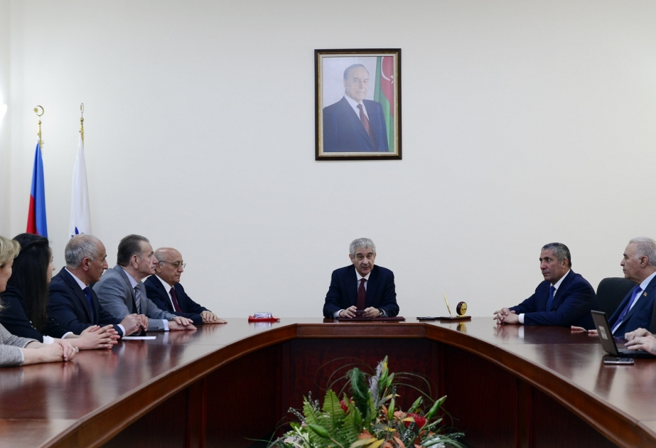 Yeni Azərbaycan Partiyasının 700 mininci üzvünə partiya vəsiqəsi təqdim edilib