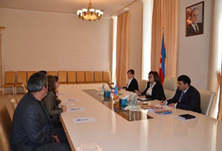 Председатель Совета директоров Государственного экзаменационного центра приняла граждан в Гейгельском районе